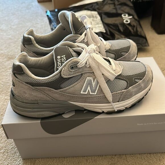 New Balance 993 women’s grey 7 - Picture 3 of 8